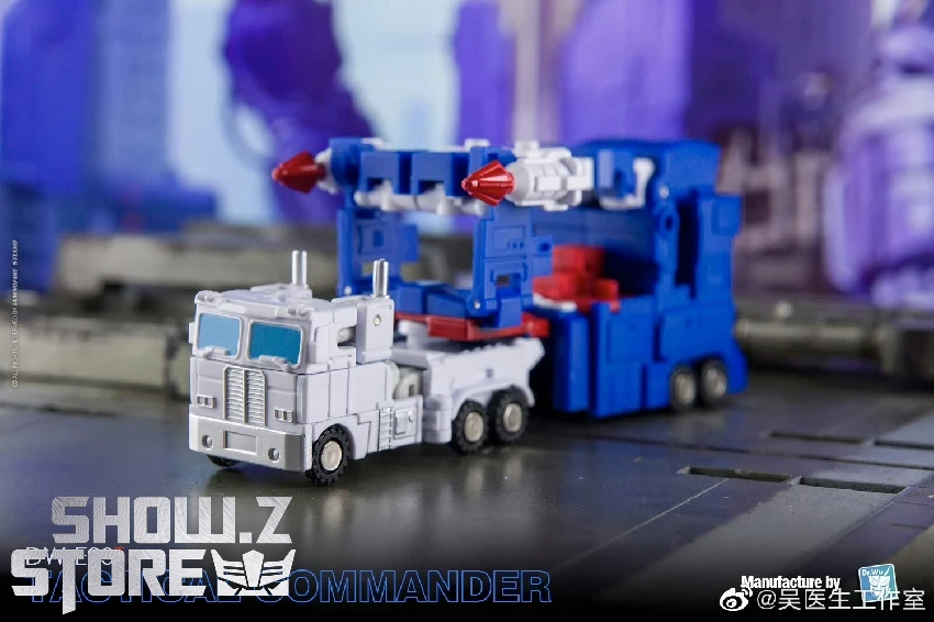 Dr.Wu DW-E23T Tactical Commander Ultra Magnus Toy Color Version 2 Dr.Wu DW-E23T Tactical Commander Ultra Magnus Toy Color Version - Image 2