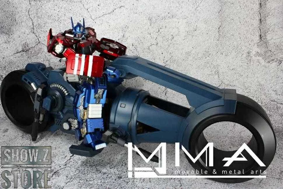 Movable & Metal Arts IDW Optimus Prime W/ Bike 8 Movable & Metal Arts IDW Optimus Prime W/ Bike - Image 8